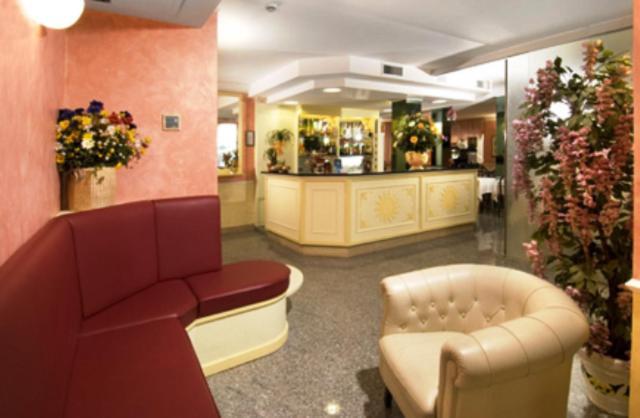 Hotel Le Soleil サン・ベネデット・デル・トロント エクステリア 写真